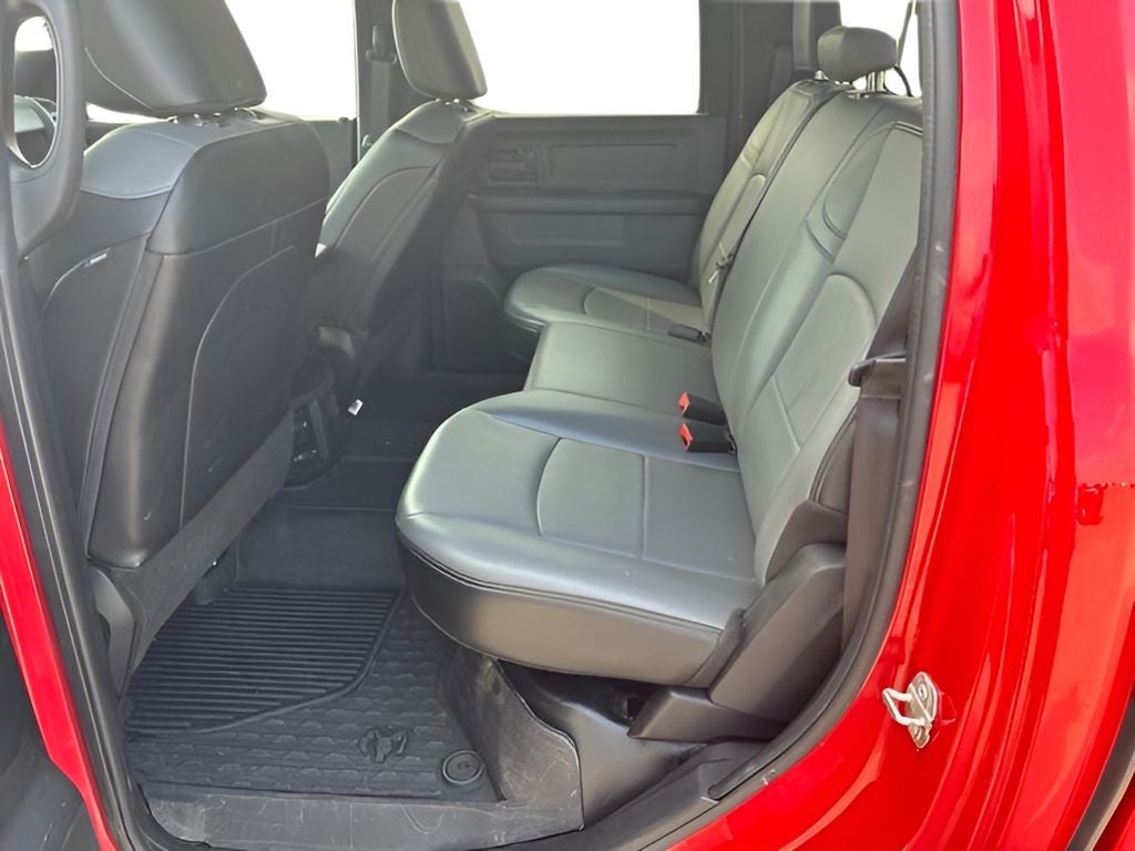2022 RAM 2500 Tradesman Crew Cab 4x4 6'4' Box