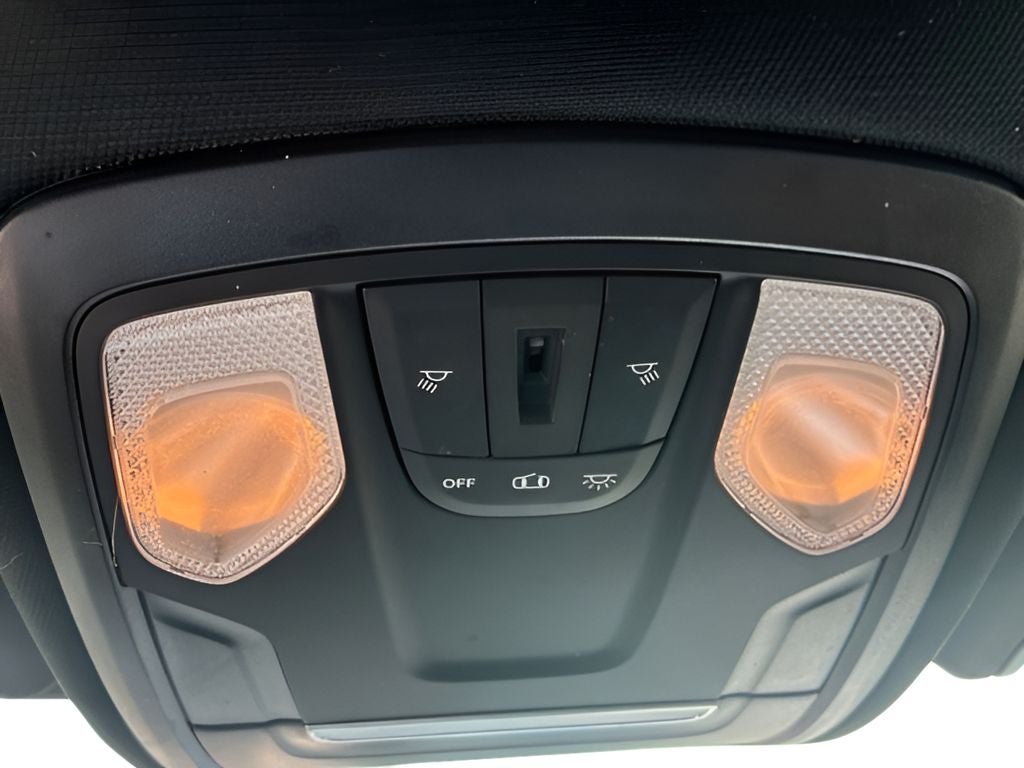 2022 RAM 2500 Tradesman Crew Cab 4x4 6'4' Box