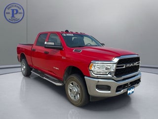 2022 RAM 2500 Tradesman Crew Cab 4x4 6'4' Box
