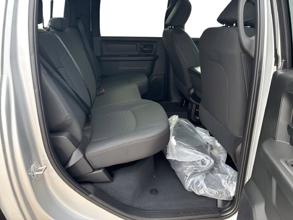 2027 RAM Ram 2500 RAM 2500 TRADESMAN CREW CAB 4X4 6'4' BOX