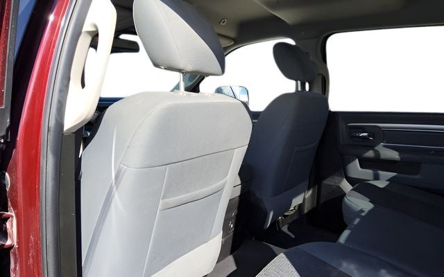 2018 RAM 2500 Big Horn Crew Cab 4x4 6'4' Box