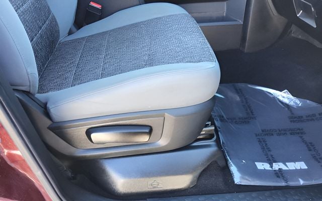 2018 RAM 2500 Big Horn Crew Cab 4x4 6'4' Box