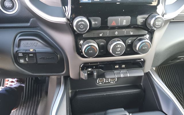 2023 RAM 2500 Big Horn Crew Cab 4x4 6'4' Box