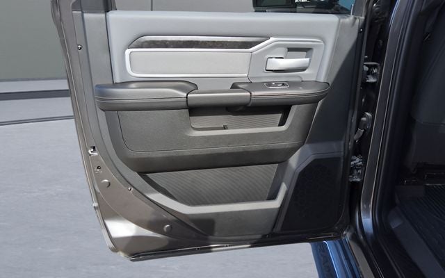 2023 RAM 2500 Big Horn Crew Cab 4x4 6'4' Box