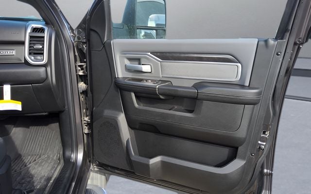 2023 RAM 2500 Big Horn Crew Cab 4x4 6'4' Box