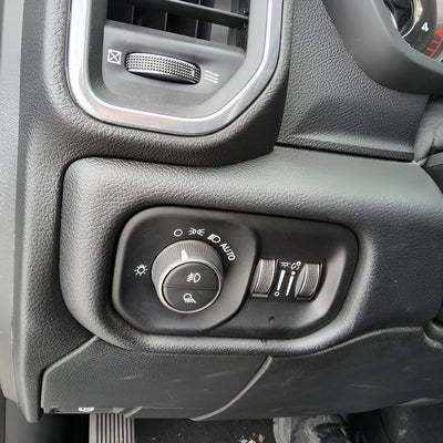 2019 RAM 2500 Laramie Crew Cab 4x4 6'4' Box