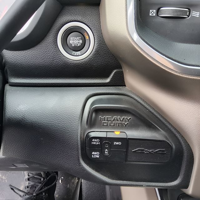 2019 RAM 2500 Laramie Crew Cab 4x4 6'4' Box