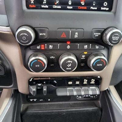 2019 RAM 2500 Laramie Crew Cab 4x4 6'4' Box