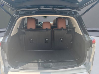 2023 Nissan Pathfinder Platinum 4WD