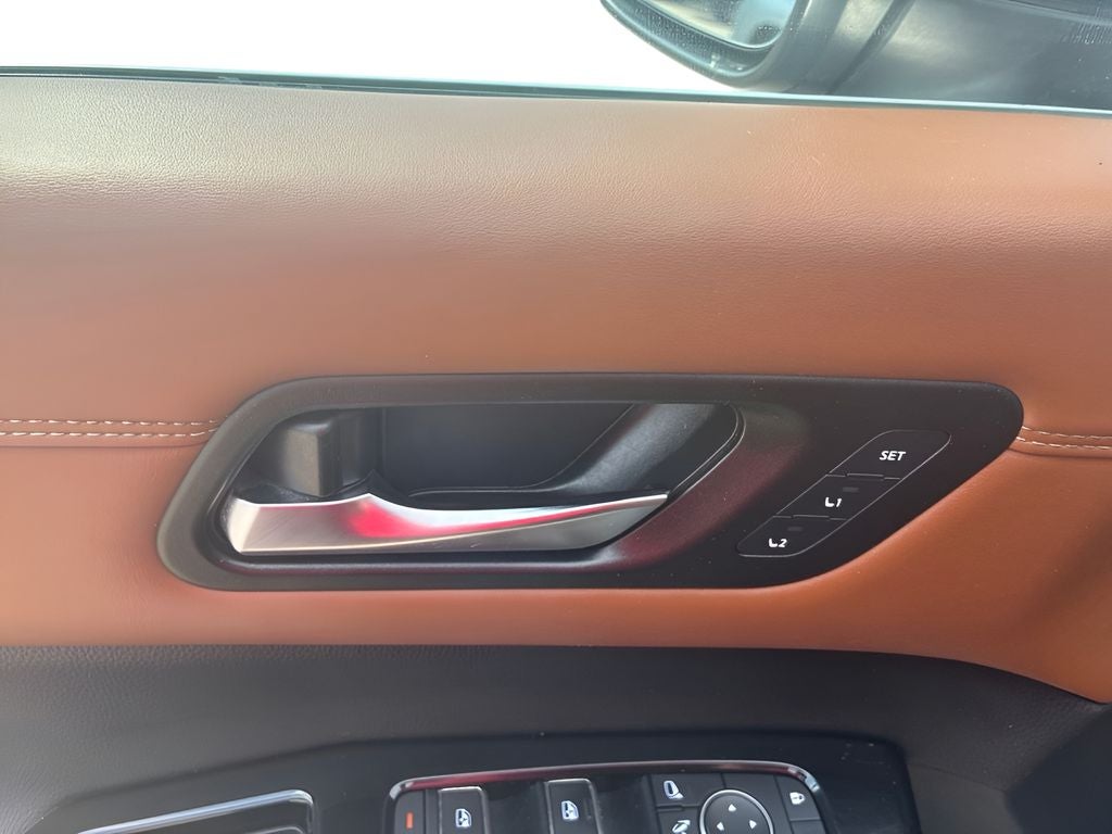 2023 Nissan Pathfinder Platinum 4WD