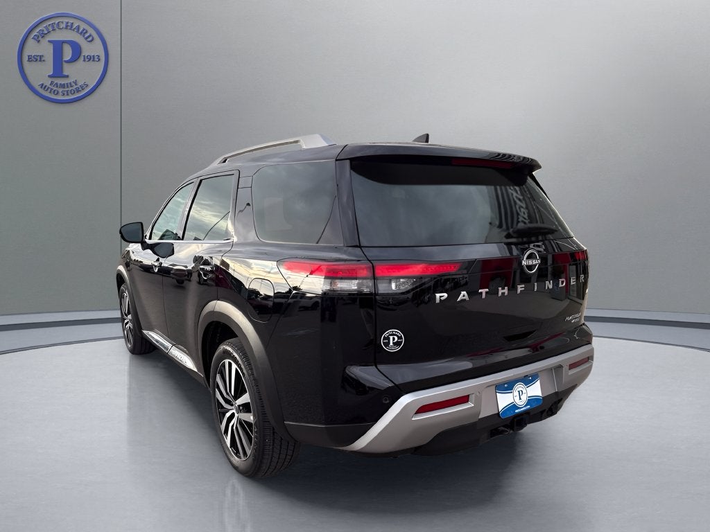 2025 Nissan Pathfinder Platinum